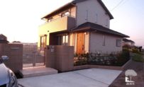 上里町　セミクローズ外構