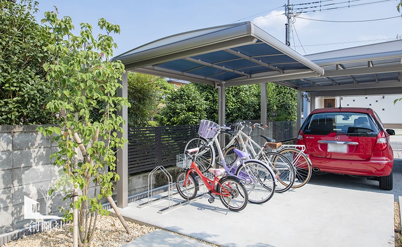 群馬県高崎市　新築外構　サイクルポート